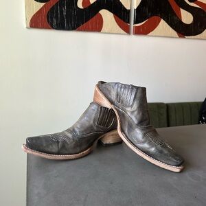 Wentworth - olive green western mules